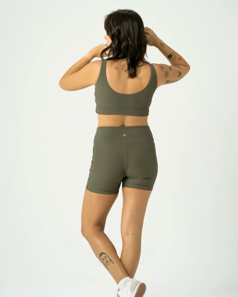 Shorts Presença - Oliva