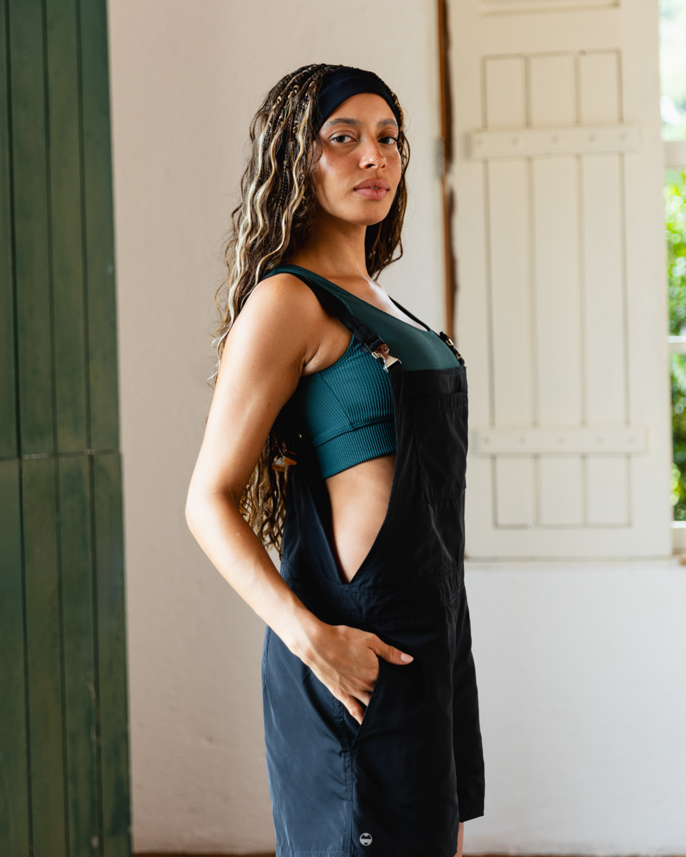Jardineira Outdoor - Preto